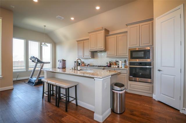 Foto del edificio - 1708 Brookhollow Dr