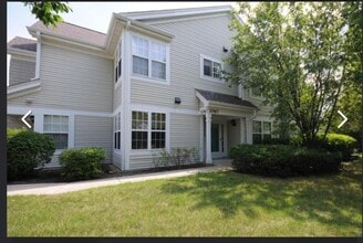 Building Photo - 1067 Providence Ln