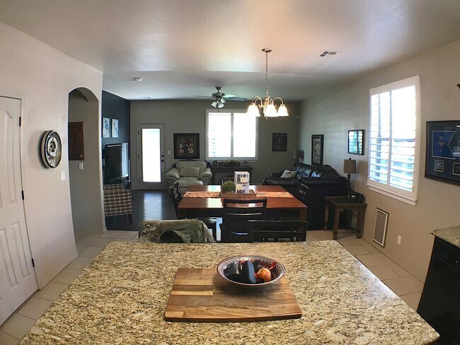 Foto del edificio - Sandstone Ranch Estates 4 Bed/2Bath with Refrig A/C