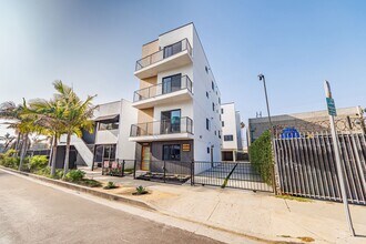 Building Photo - 13461 Beach Ave