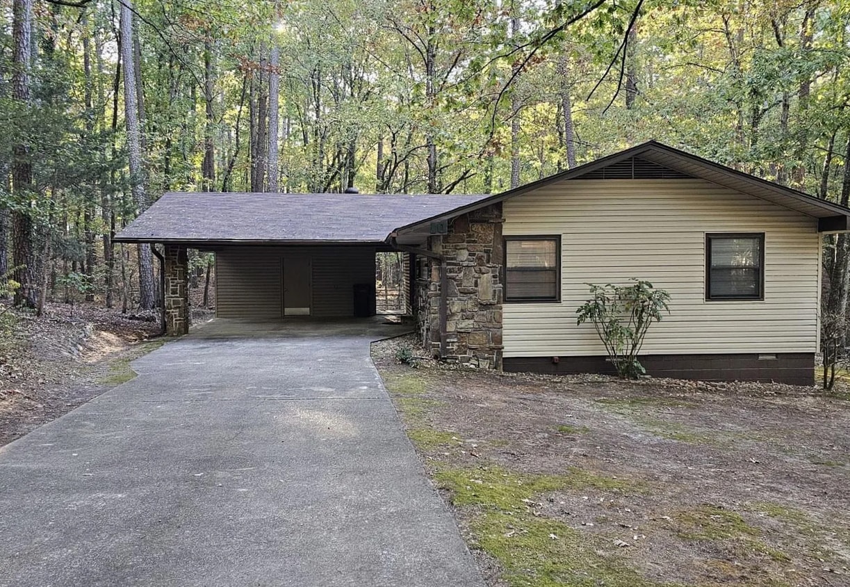 Primary Photo - 10 Cieza Ln