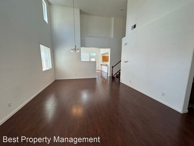 Foto del edificio - 4 br, 3 bath House - 373 Golden Leaf Ct
