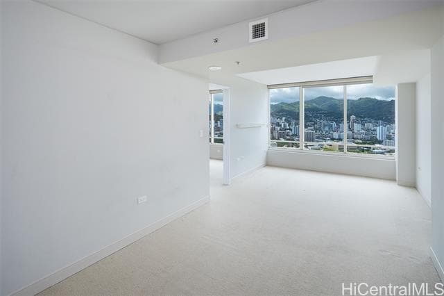 Building Photo - 1009 Kapiolani Blvd