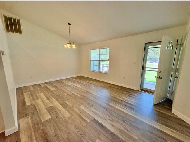 Foto del edificio - 1101 Ravenswood Dr