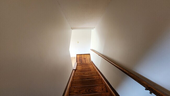 Foto del edificio - 198 E Norwich Ave