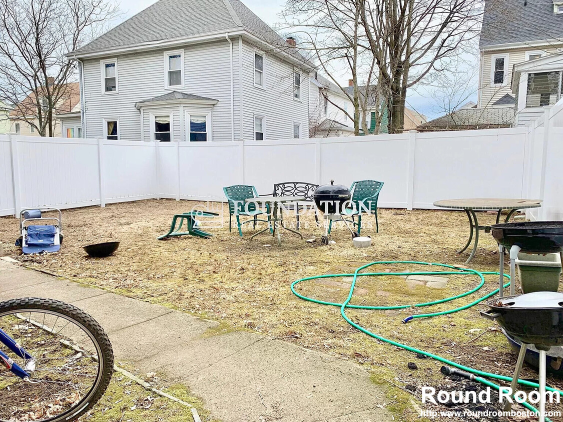 Foto principal - 68 Etna St