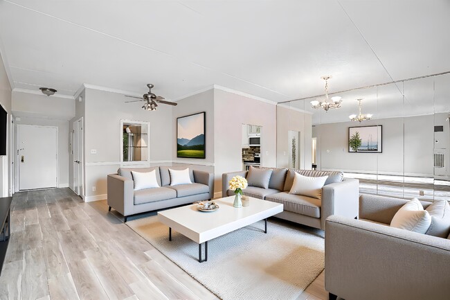 Building Photo - 1077 River Rd