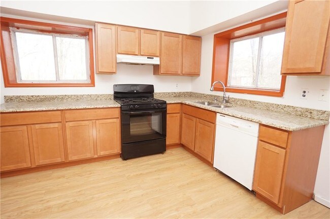 Foto del edificio - 50595 Bog Rd
