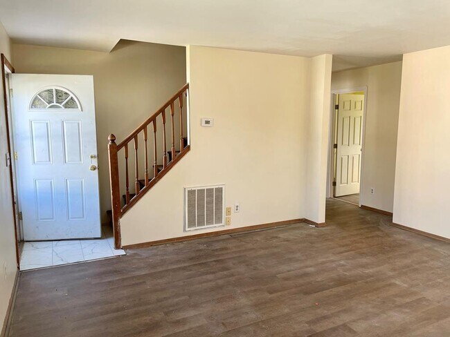 Foto del edificio - 3648 Ridge Rd