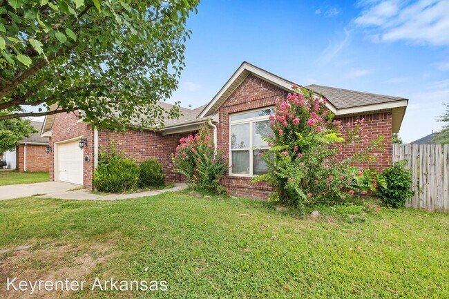Building Photo - 3 br, 2 bath House - 702 Grant Ave