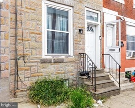 Building Photo - 817 Winton St