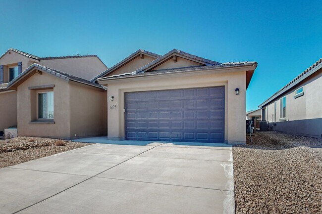 Building Photo - Mesa Del Sol NEW 4 Bedroom  2 Bath 2/CG