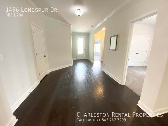 Foto del edificio - 1496 Longspur Dr