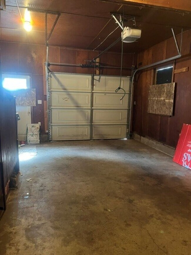 Foto del edificio - Spacious 3 bedroom home!