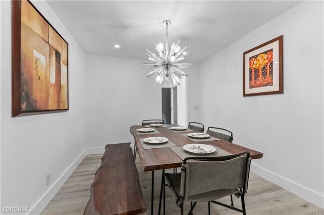 Building Photo - 3 br, 3.5 bath House - 9002 Five Harbors Dr