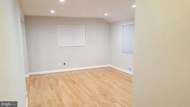 Building Photo - 11102 Bucknell Dr