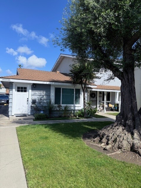 Foto del edificio - 10152 Ascot Cir