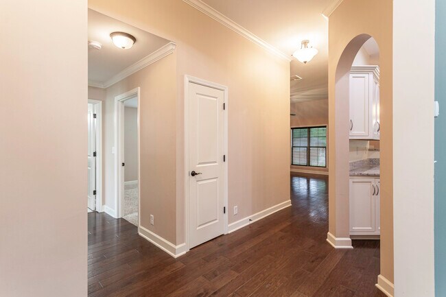 Building Photo - 9036 Breckenridge Cv