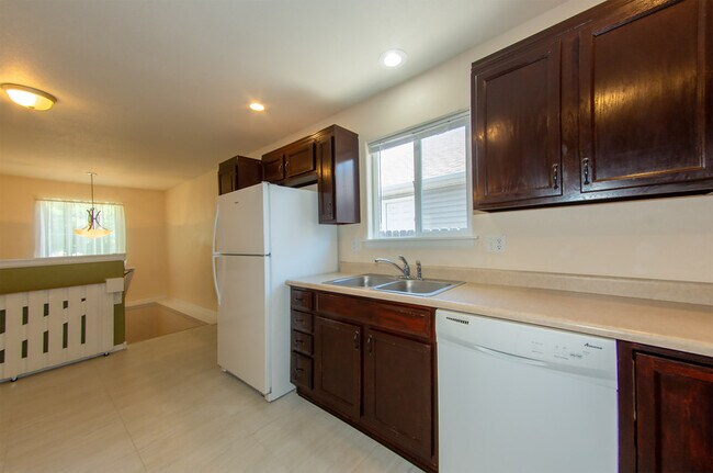 Foto del edificio - 407 E 5th St