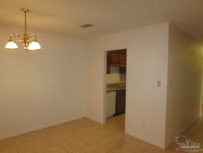 Foto del edificio - 4964 W Spencer Field Rd