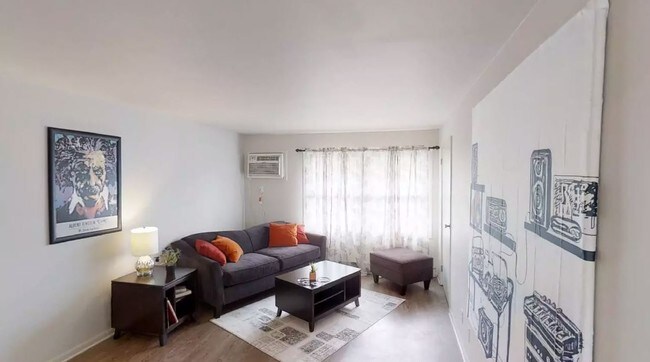 Foto del edificio - 2385 Dixie Dr