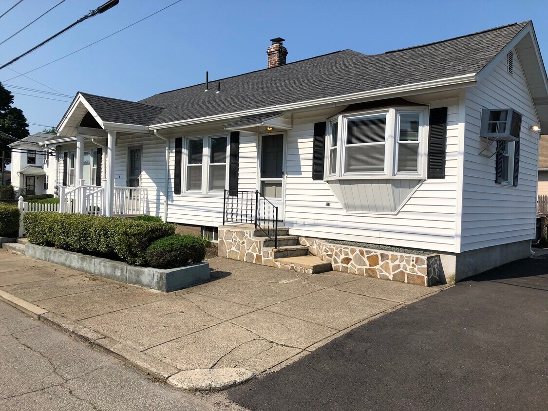 Exterior - 508 Benefit St