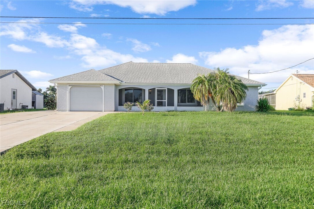 Primary Photo - 17075 Edgewater Dr