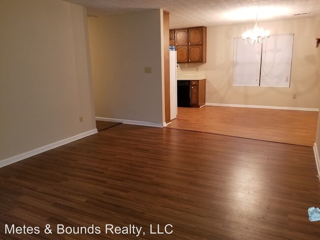 Building Photo - 3 br, 2 bath House - 20 April Avenue