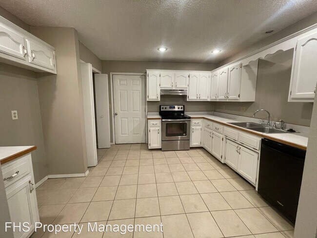 Foto del edificio - 2 br, 2 bath House - 708 McLean Ct