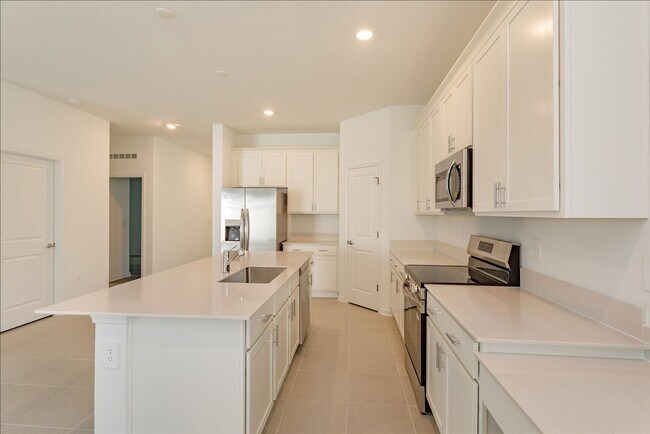 Foto del edificio - Brand New 2 Story 5 Bedroom 3 Bathroom Home