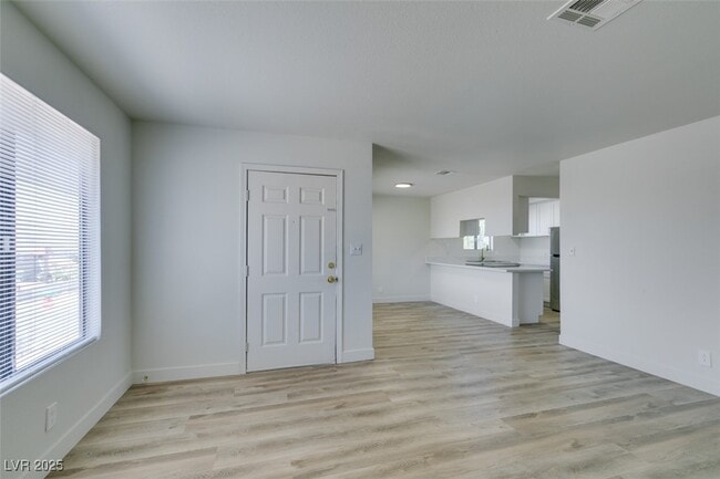 Building Photo - 6932 Kilgore Dr