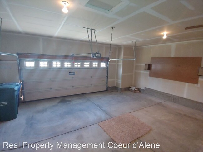 Building Photo - 3 br, 2 bath House - 732 S Widgeon Dr.