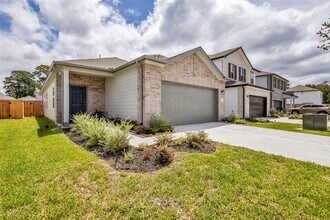 Building Photo - 18669 Shauna Danielle Dr