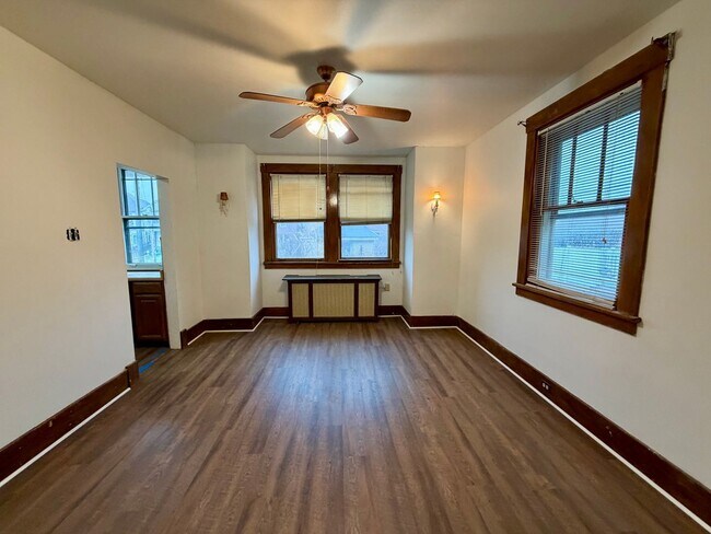 Foto del edificio - 1011 2nd St