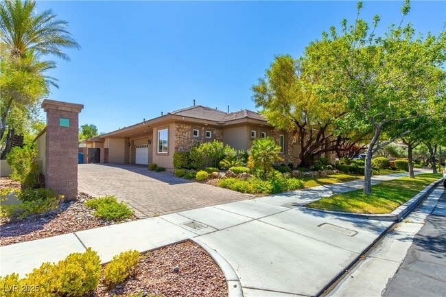 Building Photo - 2960 American River Ln