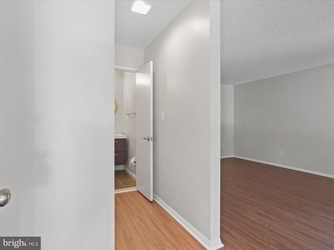 Building Photo - 2208 Cartwright Pl