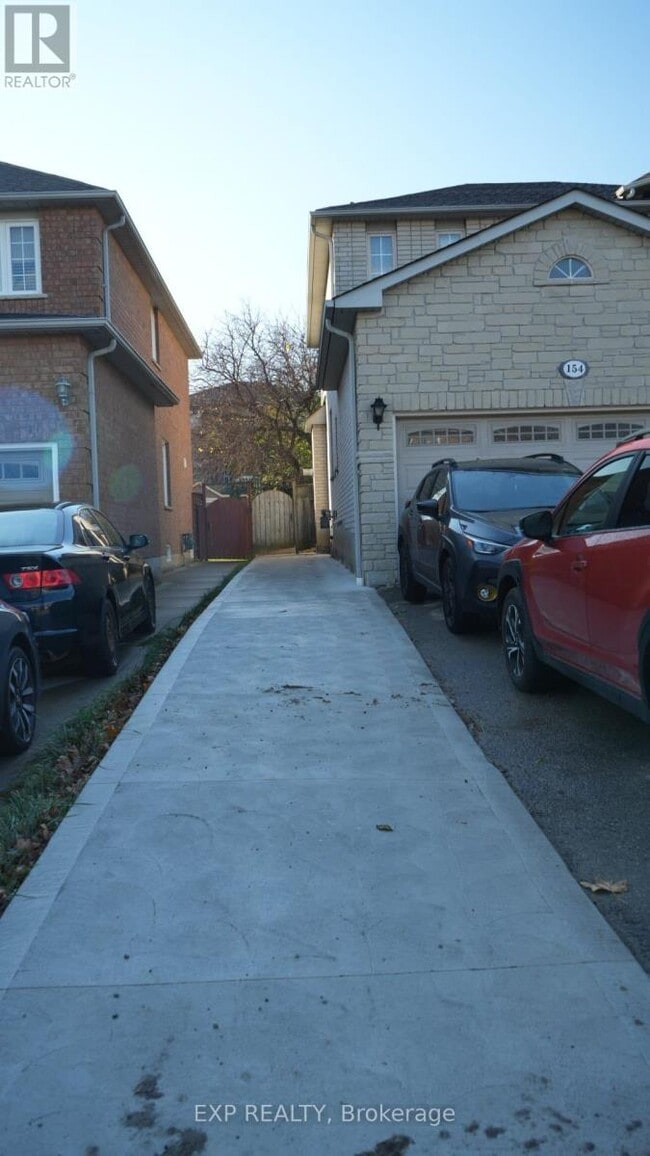 Building Photo - 154 Bristol Rd E