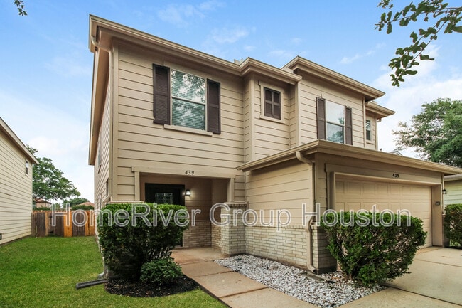 Building Photo - 439 Remington Park Ct