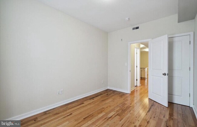 Foto del edificio - 1206 E Palmer St