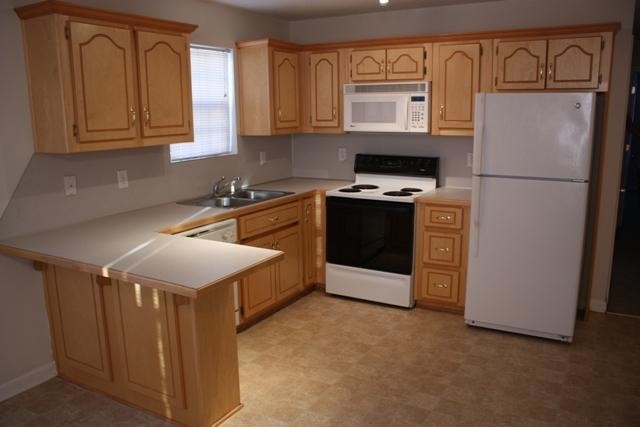 Building Photo - 2 bedroom, 2 bath apartment