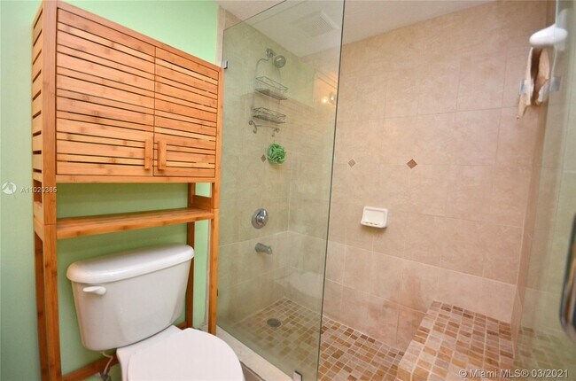 Foto del edificio - 502 SW 18th Ave