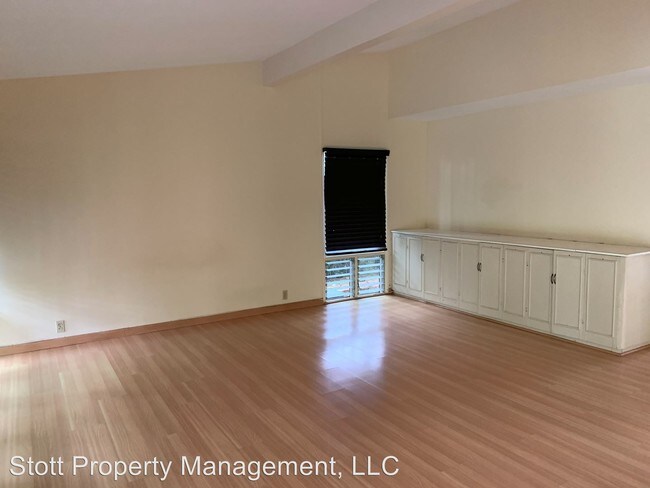 Building Photo - 3 br, 2 bath House - 252 Aikahi Loop