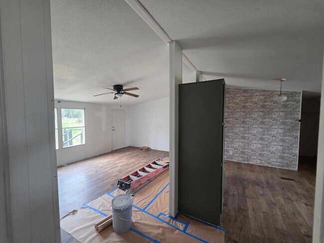 Foto del edificio - 13675 Hero Way W