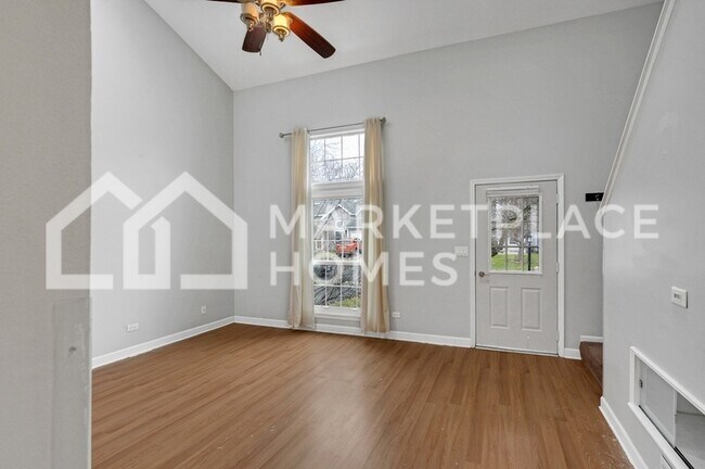 Building Photo - 3621 Linden Dr