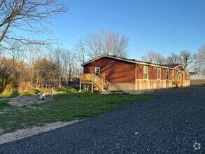 Building Photo - 104 Picasso Dr