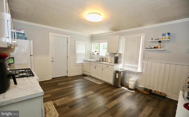 Building Photo - 116 Ellis St