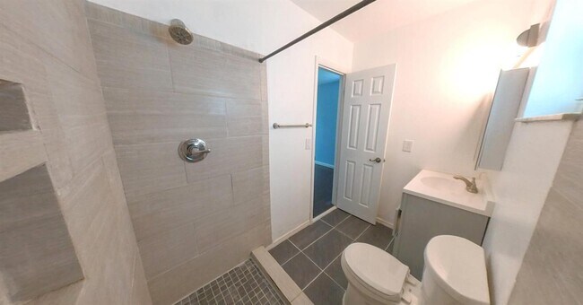 Foto del edificio - 1103 Harmony Way