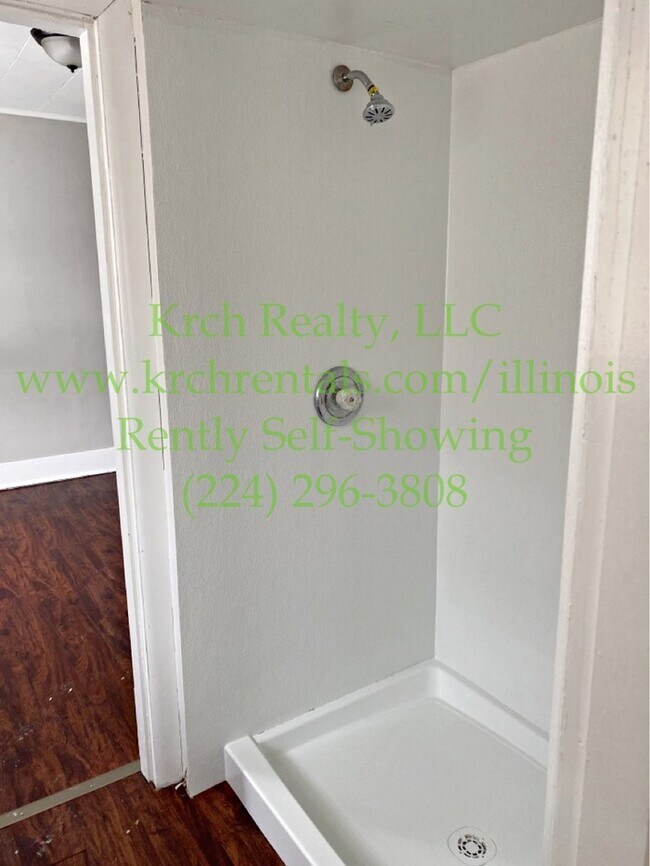 Building Photo - 3218 Duco St