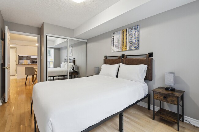 Photo du bâtiment - 168 Simcoe St