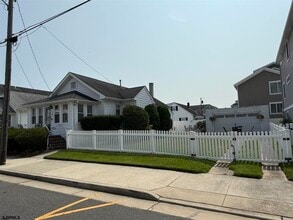 Building Photo - 104 N 35th Ave